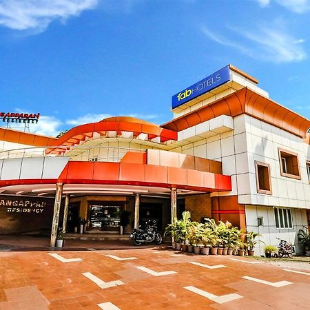 Fabhotel Kangappadan Residency Ramavarmapuram Thrissur Buitenkant foto