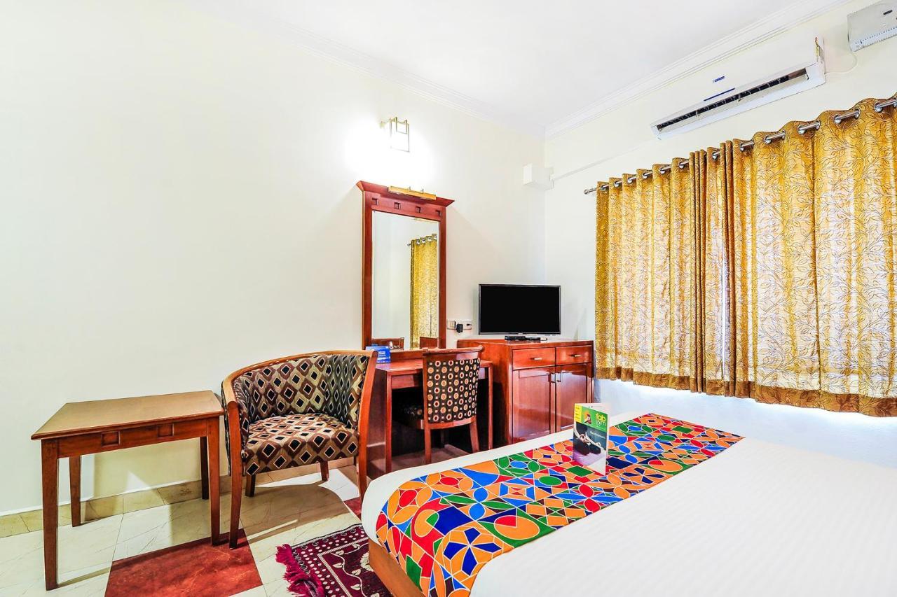 Fabhotel Kangappadan Residency Ramavarmapuram Thrissur Buitenkant foto