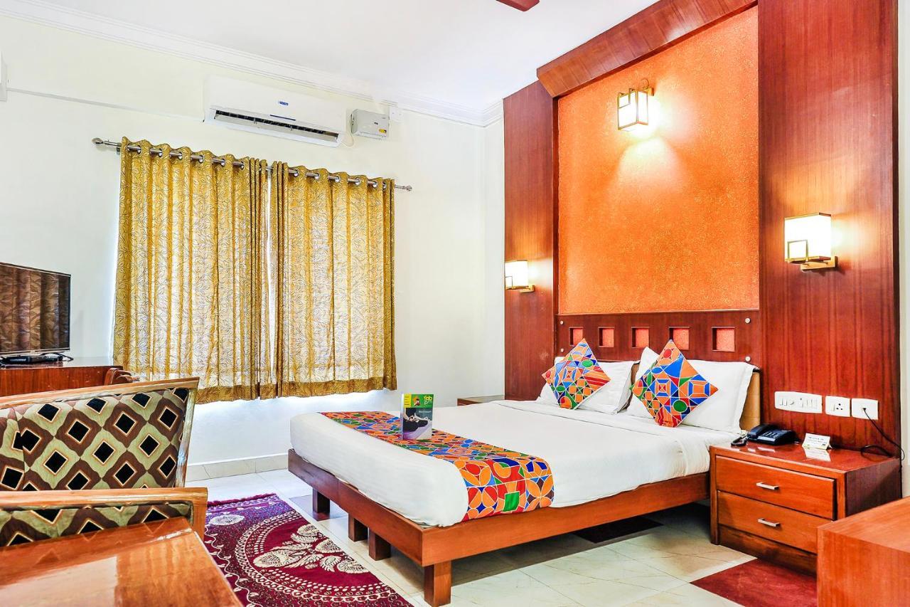 Fabhotel Kangappadan Residency Ramavarmapuram Thrissur Buitenkant foto