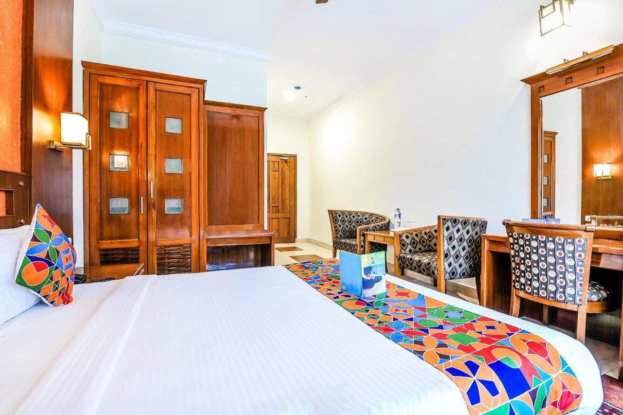 Fabhotel Kangappadan Residency Ramavarmapuram Thrissur Buitenkant foto