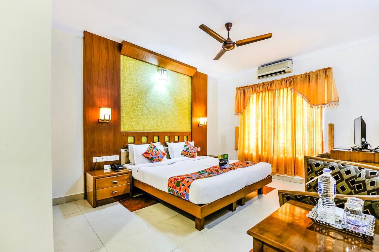 Fabhotel Kangappadan Residency Ramavarmapuram Thrissur Buitenkant foto